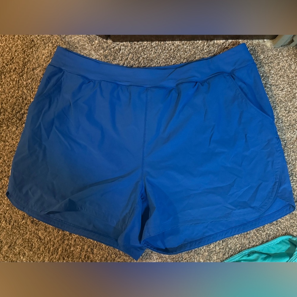Women's Lands End swim Board shorts with panty
Size 26W